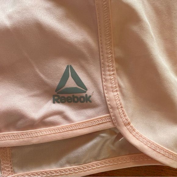 Reebok • Performance All Day Slim Shorts in Pink - Picture 5 of 12